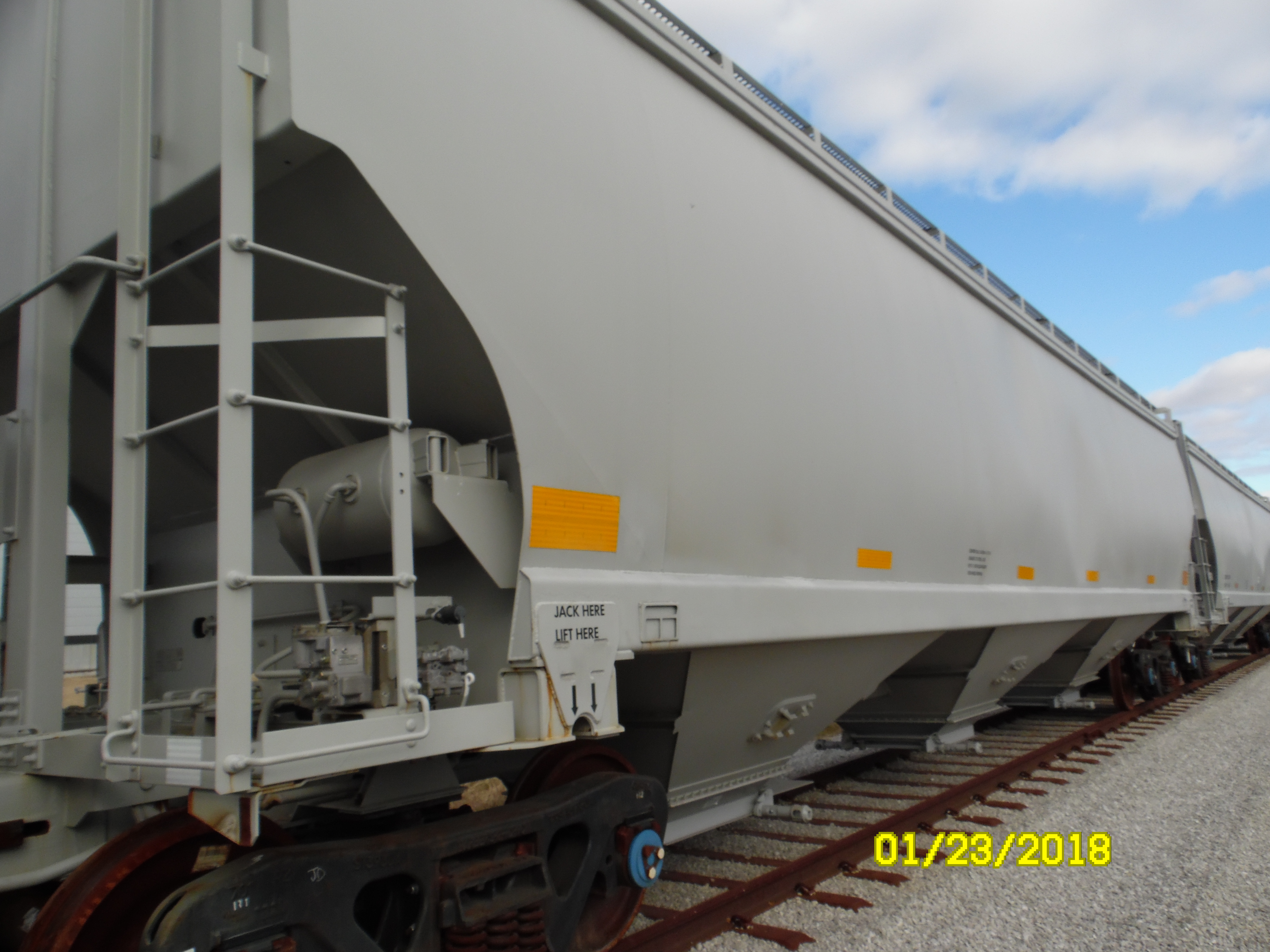 Railcars for Sale or Lease Everest Railcar Services, Inc.